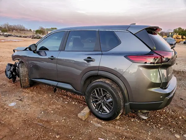 5N1BT3AAXSC774956 2025 NISSAN ROGUE - Image 2
