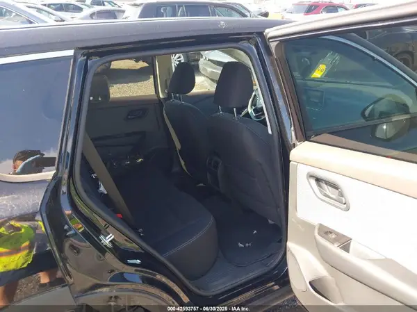 5N1BT3AB0PC821251 2023 NISSAN ROGUE - Image 8