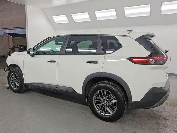 5N1BT3AB0PC945987 2023 NISSAN ROGUE - Image 2