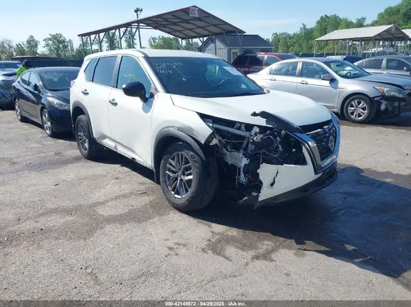 5N1BT3AB1NC686455 2022 NISSAN ROGUE - Image 1
