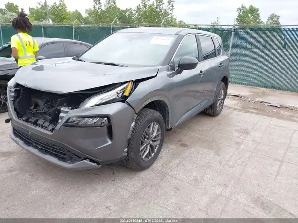 5N1BT3AB1PC804877 2023 NISSAN ROGUE - Image 2
