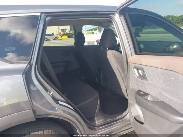5N1BT3AB1PC898128 2023 NISSAN ROGUE - Image 8