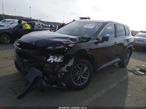 5N1BT3AB1RC682329 2024 NISSAN ROGUE - Image 2