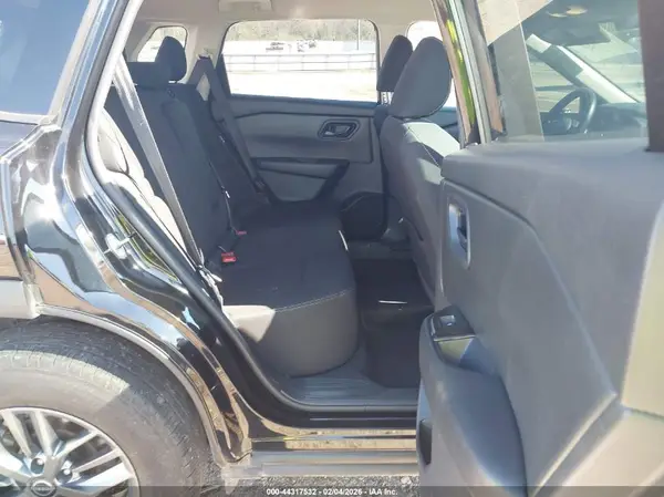 5N1BT3AB1RC686185 2024 NISSAN ROGUE - Image 8