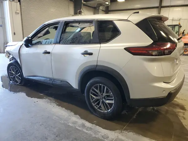 5N1BT3AB1RC722635 2024 NISSAN ROGUE - Image 2