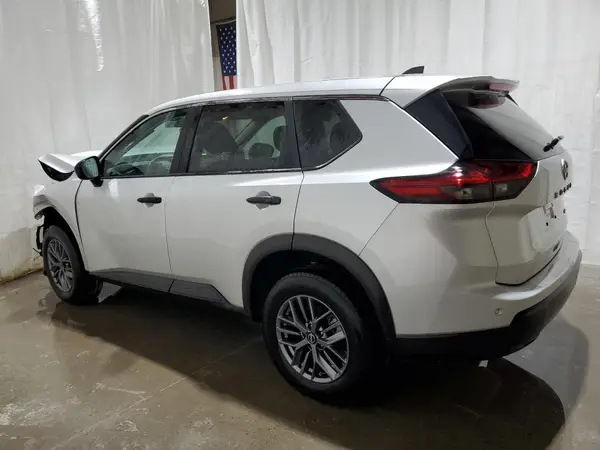 5N1BT3AB1RC733327 2024 NISSAN ROGUE - Image 2