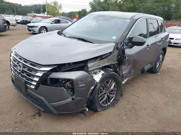 5N1BT3AB1RC737880 2024 NISSAN ROGUE - Image 2