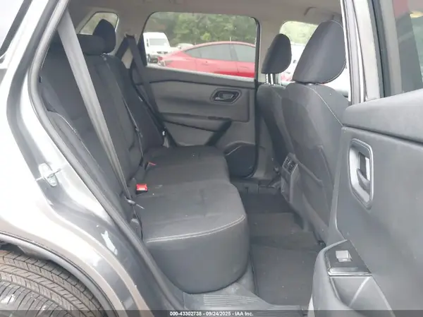 5N1BT3AB1RC737880 2024 NISSAN ROGUE - Image 8