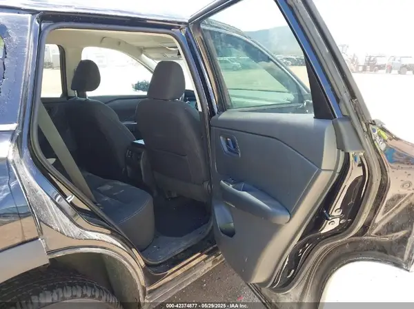 5N1BT3AB1RC757658 2024 NISSAN ROGUE - Image 8