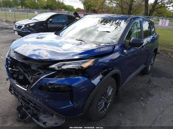 5N1BT3AB2PC745208 2023 NISSAN ROGUE - Image 2