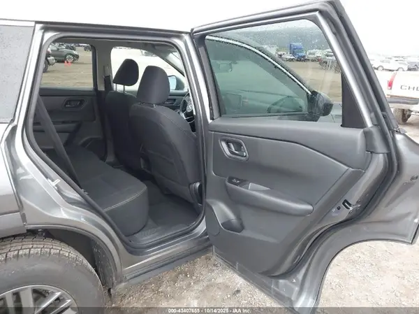 5N1BT3AB2RC676782 2024 NISSAN ROGUE - Image 8