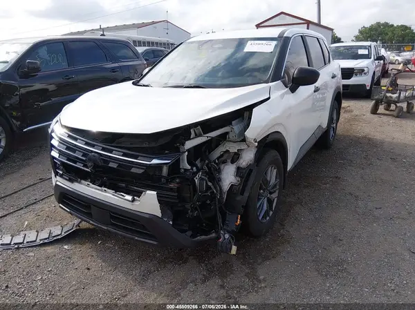 5N1BT3AB2RC689984 2024 NISSAN ROGUE - Image 2