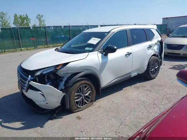 5N1BT3AB2RC724393 2024 NISSAN ROGUE - Image 2
