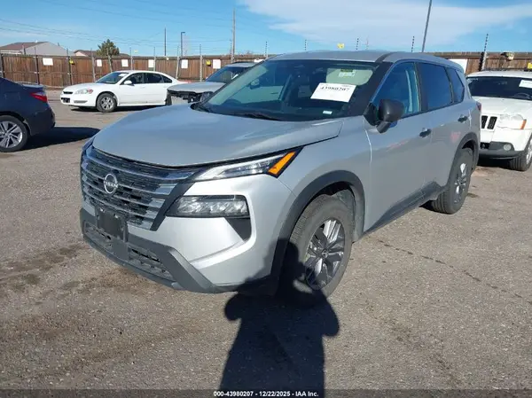 5N1BT3AB2RC758625 2024 NISSAN ROGUE - Image 2