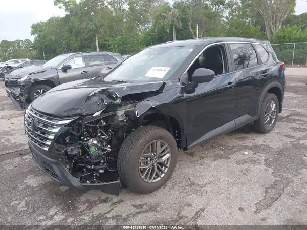 5N1BT3AB2SC769839 2025 NISSAN ROGUE - Image 2