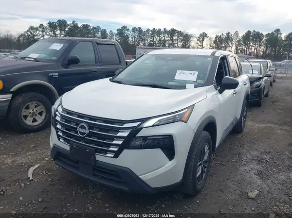 5N1BT3AB2SC797284 2025 NISSAN ROGUE - Image 2