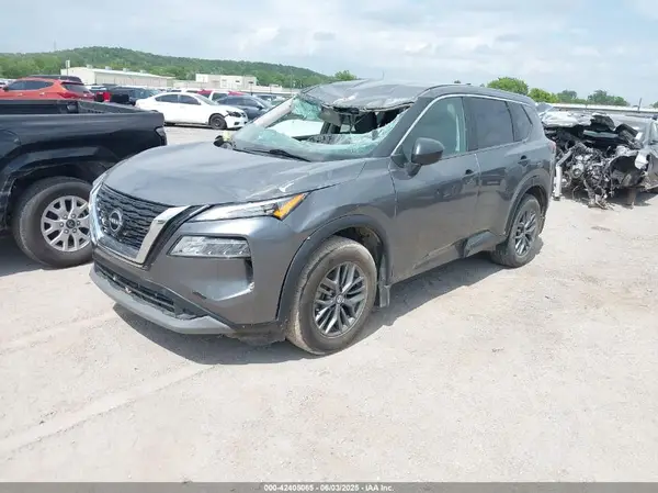 5N1BT3AB3PC840909 2023 NISSAN ROGUE - Image 2