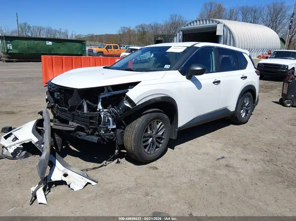 5N1BT3AB3PC940959 2023 NISSAN ROGUE - Image 2