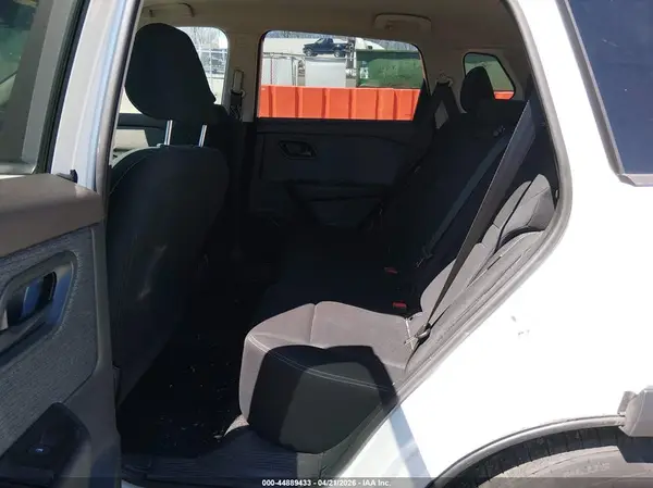5N1BT3AB3PC940959 2023 NISSAN ROGUE - Image 8