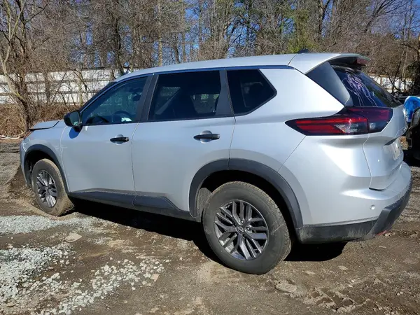5N1BT3AB3RC674863 2024 NISSAN ROGUE - Image 2