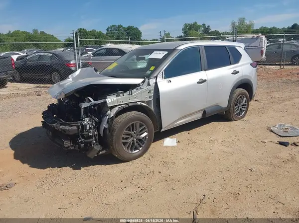 5N1BT3AB3RC675933 2024 NISSAN ROGUE - Image 2