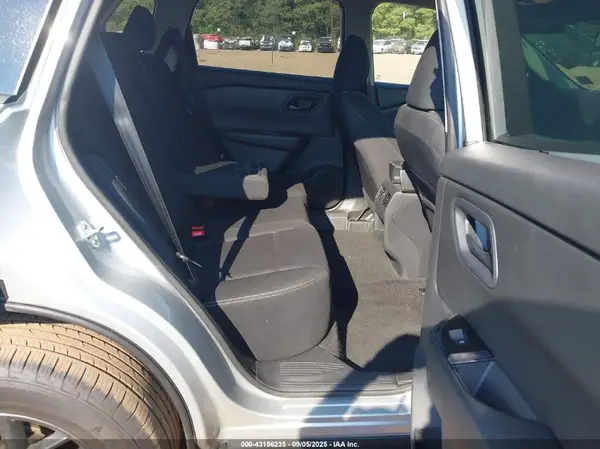 5N1BT3AB3RC698127 2024 NISSAN ROGUE - Image 8
