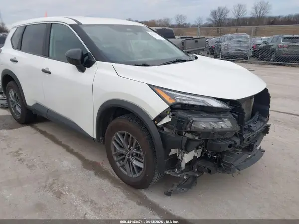 5N1BT3AB3RC700135 2024 NISSAN ROGUE - Image 1