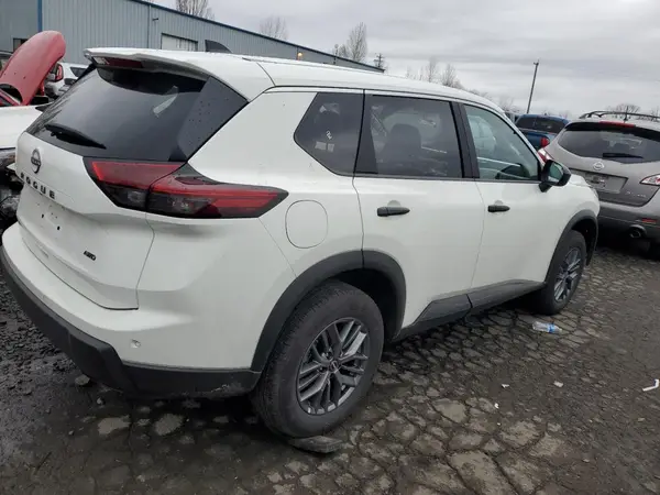 5N1BT3AB3RC742658 2024 NISSAN ROGUE - Image 2