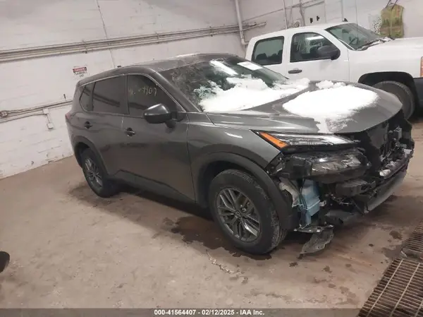 5N1BT3AB4NC671223 2022 NISSAN ROGUE - Image 1