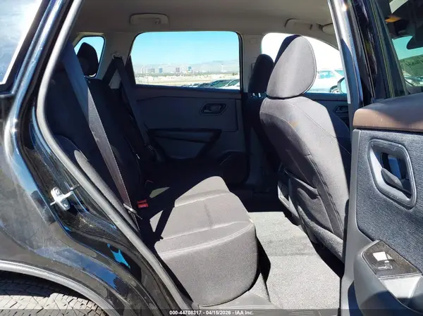 5N1BT3AB4PC690678 2023 NISSAN ROGUE - Image 8