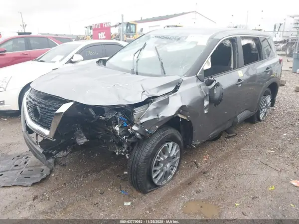 5N1BT3AB4PC745565 2023 NISSAN ROGUE - Image 2
