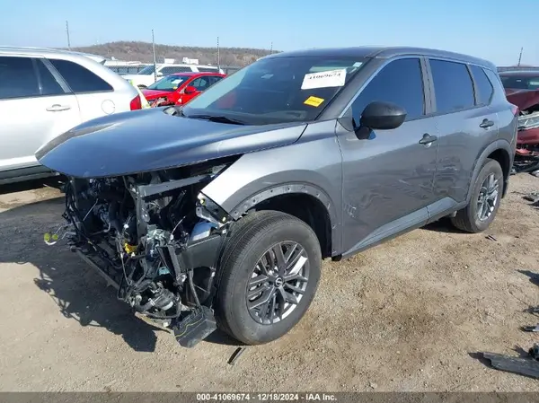 5N1BT3AB4PC837226 2023 NISSAN ROGUE - Image 2