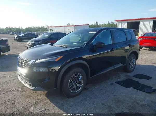 5N1BT3AB4PC893778 2023 NISSAN ROGUE - Image 2