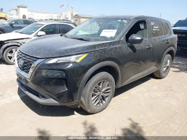 5N1BT3AB4PC904651 2023 NISSAN ROGUE - Image 2