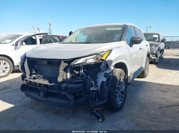 5N1BT3AB4RC688142 2024 NISSAN ROGUE - Image 2
