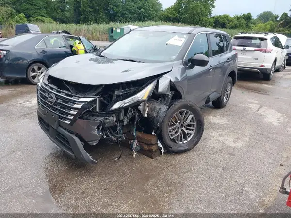 5N1BT3AB4RC756827 2024 NISSAN ROGUE - Image 2