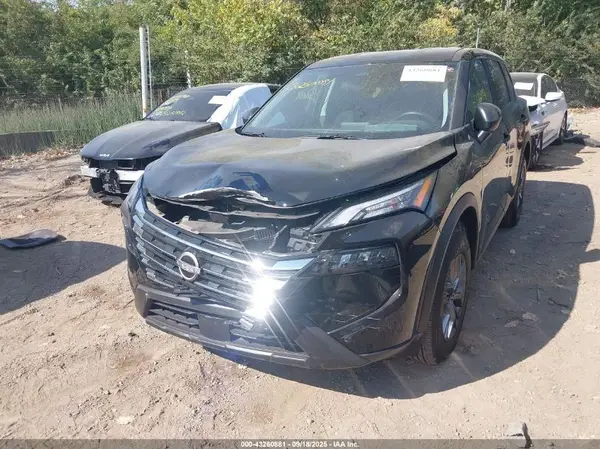 5N1BT3AB4SC775528 2025 NISSAN ROGUE - Image 2