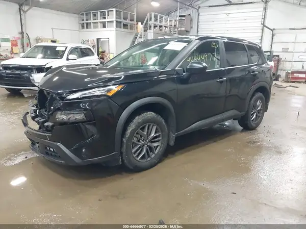 5N1BT3AB4SC787260 2025 NISSAN ROGUE - Image 2