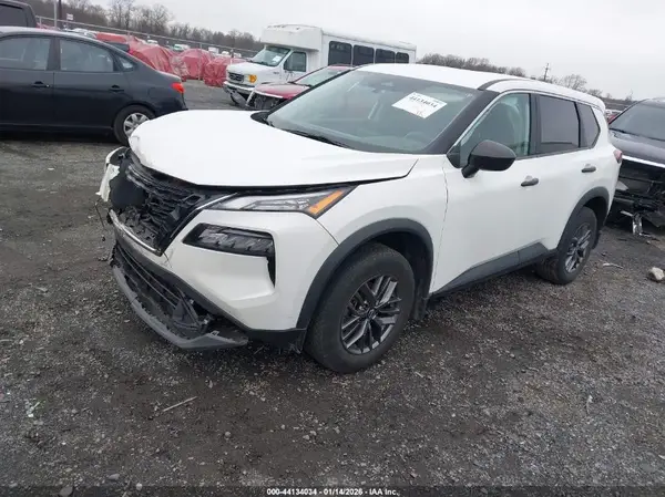 5N1BT3AB5PC748278 2023 NISSAN ROGUE - Image 2