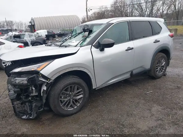 5N1BT3AB5RC690725 2024 NISSAN ROGUE - Image 2