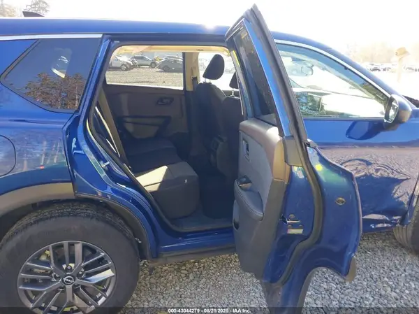 5N1BT3AB6NC708188 2022 NISSAN ROGUE - Image 8