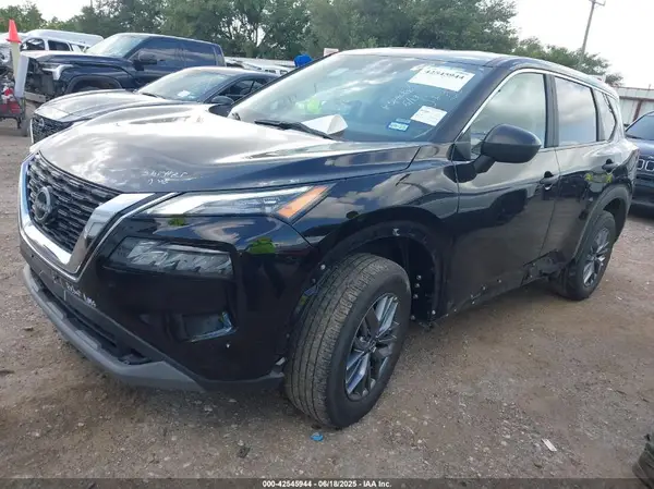 5N1BT3AB6PC903260 2023 NISSAN ROGUE - Image 2