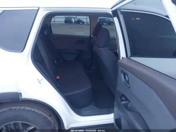5N1BT3AB6PC922861 2023 NISSAN ROGUE - Image 8