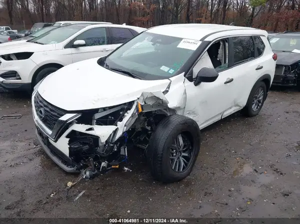 5N1BT3AB6PC933942 2023 NISSAN ROGUE - Image 2