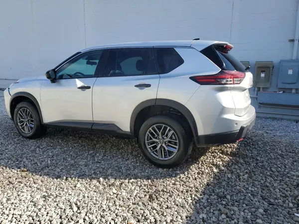 5N1BT3AB6RC674940 2024 NISSAN ROGUE - Image 2