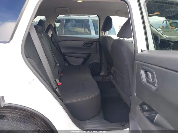 5N1BT3AB6RC702705 2024 NISSAN ROGUE - Image 8