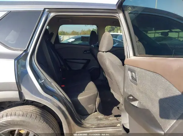 5N1BT3AB7PC739906 2023 NISSAN ROGUE - Image 8