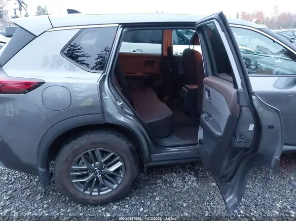 5N1BT3AB7PC742661 2023 NISSAN ROGUE - Image 8