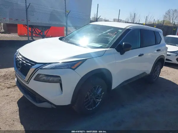 5N1BT3AB7PC795053 2023 NISSAN ROGUE - Image 2