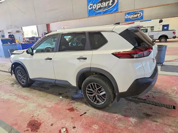 5N1BT3AB7PC882855 2023 NISSAN ROGUE - Image 2